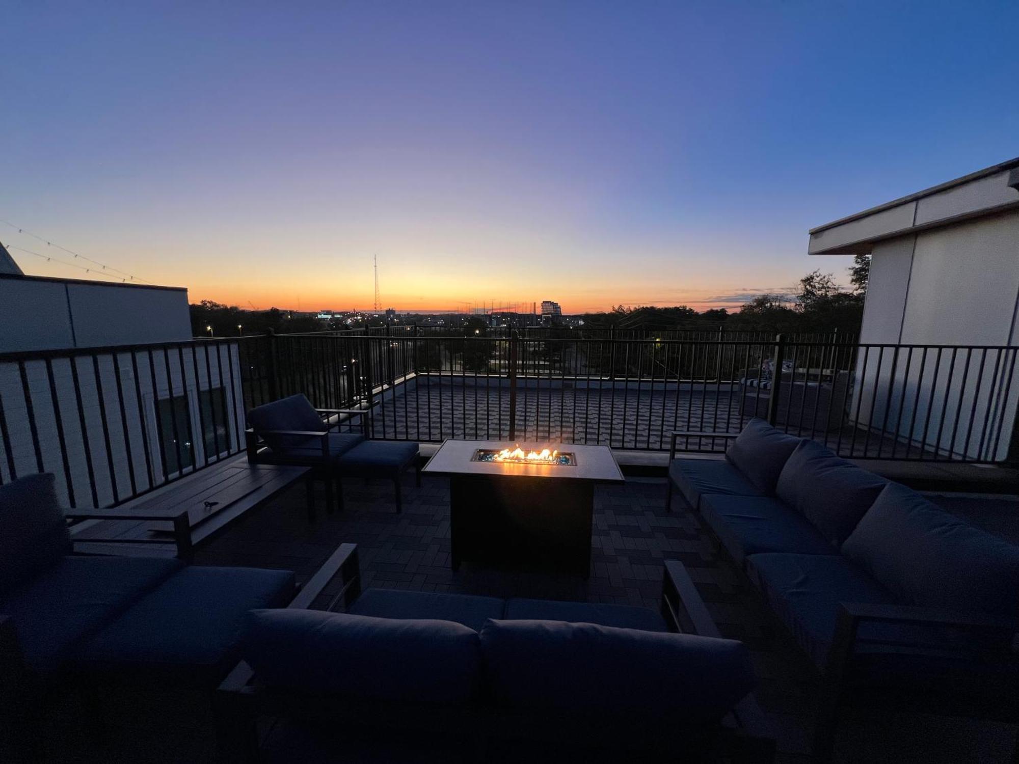 New Elevations Rooftop 5 Min To Downtown Nash Nashville Ngoại thất bức ảnh